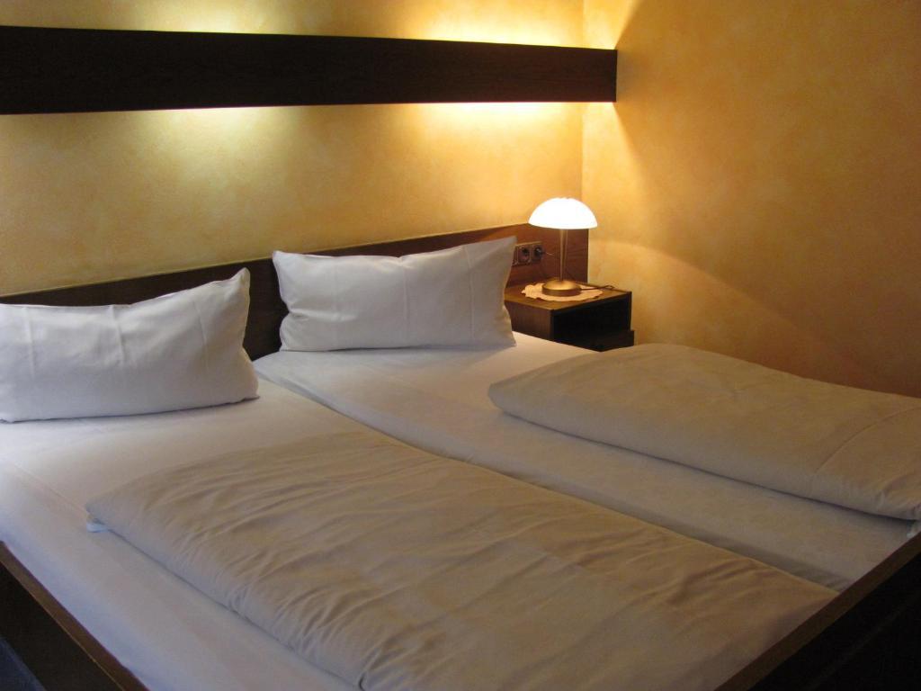 Hotel Zur Heide Aachen Zimmer foto
